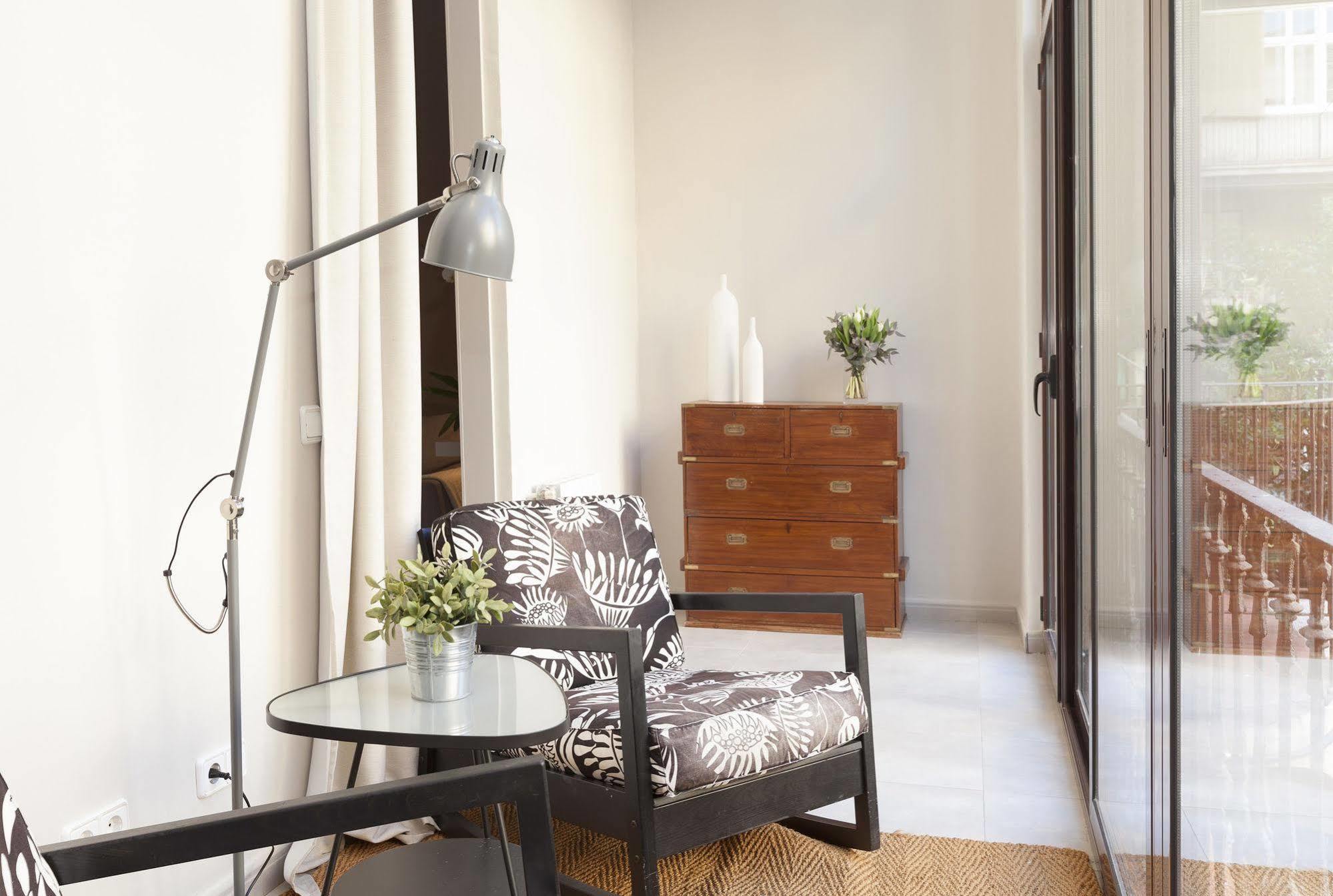 바르셀로나 Easy Sleep Gaudi Terrace 아파트 외부 사진